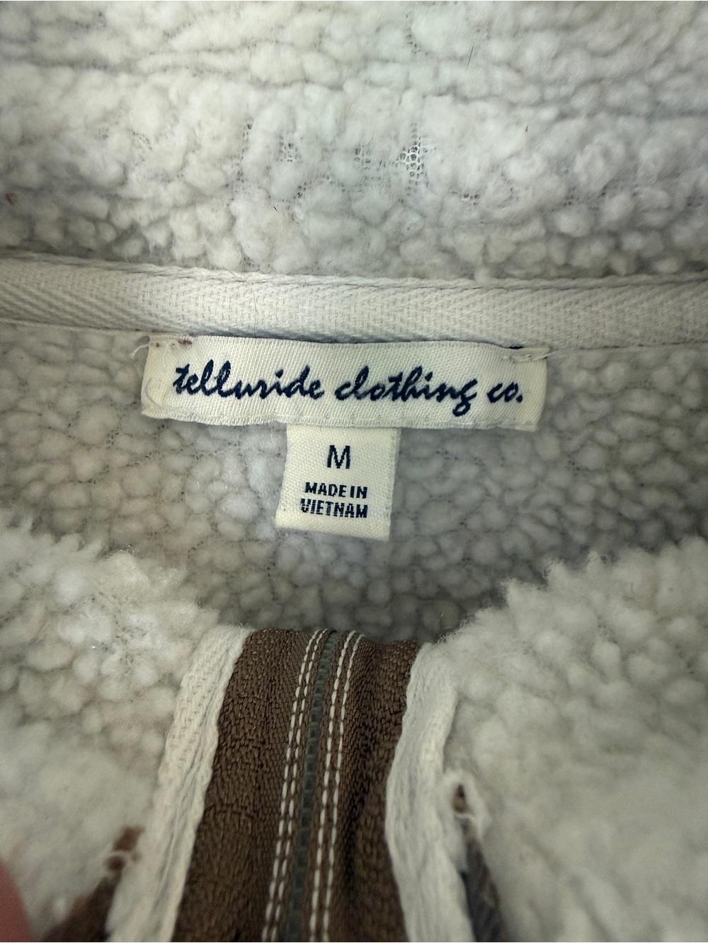 Telluride Clothing Co Women’s Medium Hooded Zip Jacket with Cream Sherpa Lining - Picture 2 of 7